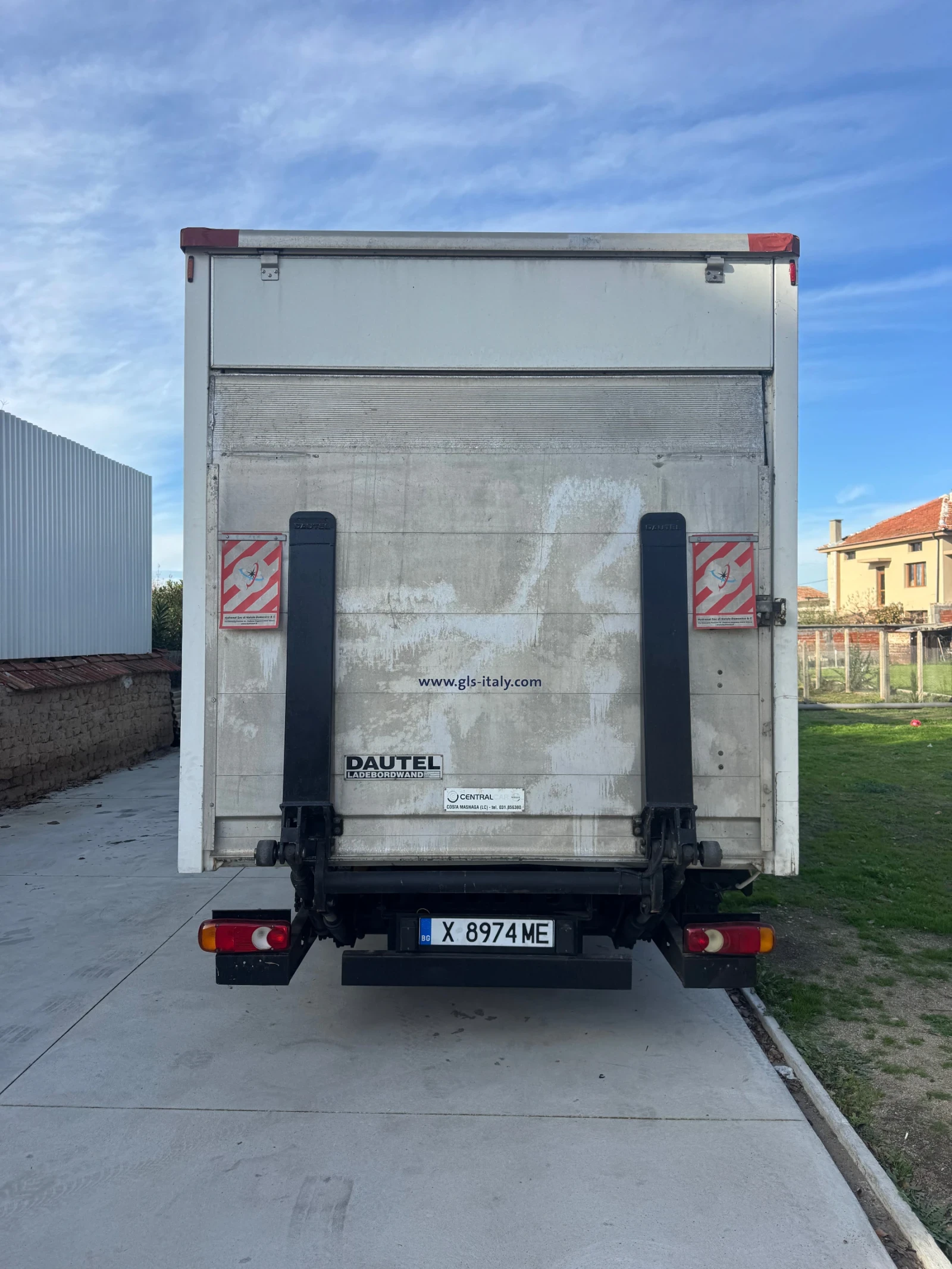 Nissan Capstar  - изображение 4