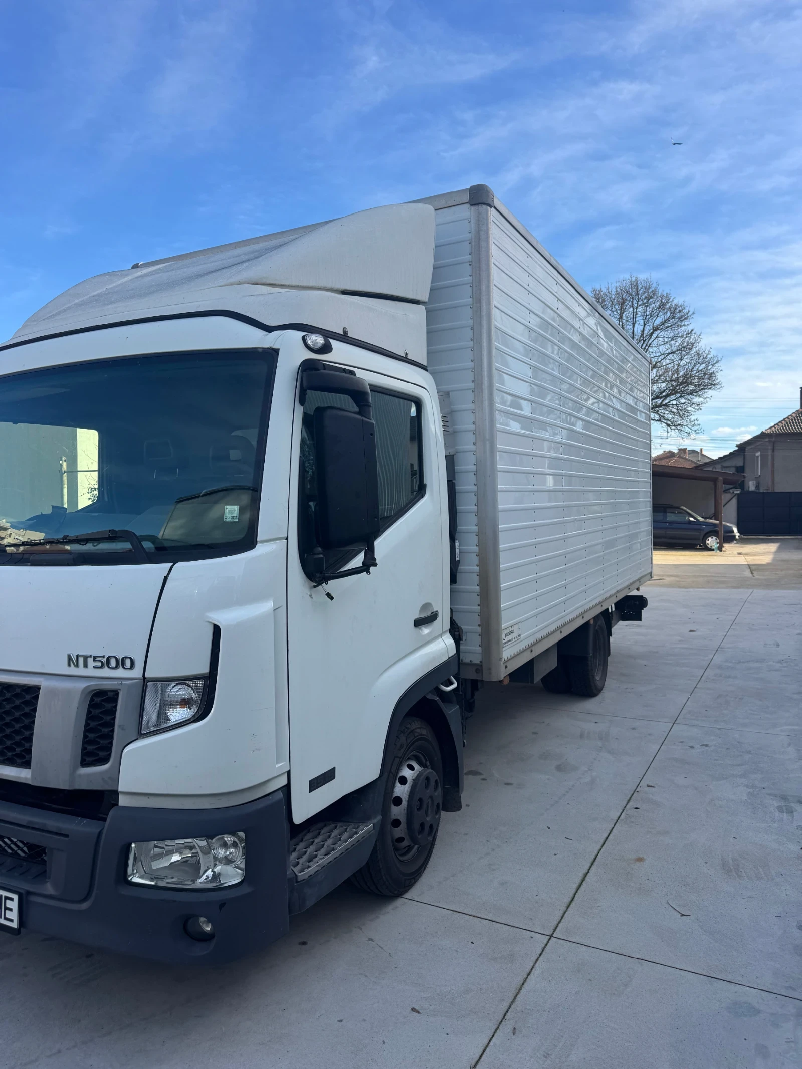 Nissan Capstar  - изображение 3