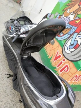 Piaggio X10, снимка 8