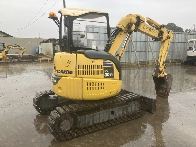 Багер Komatsu 3 ТОНА / ПЕРФЕКТЕН / ОЧАКВАН ВНОС , снимка 3 - Индустриална техника - 55957988