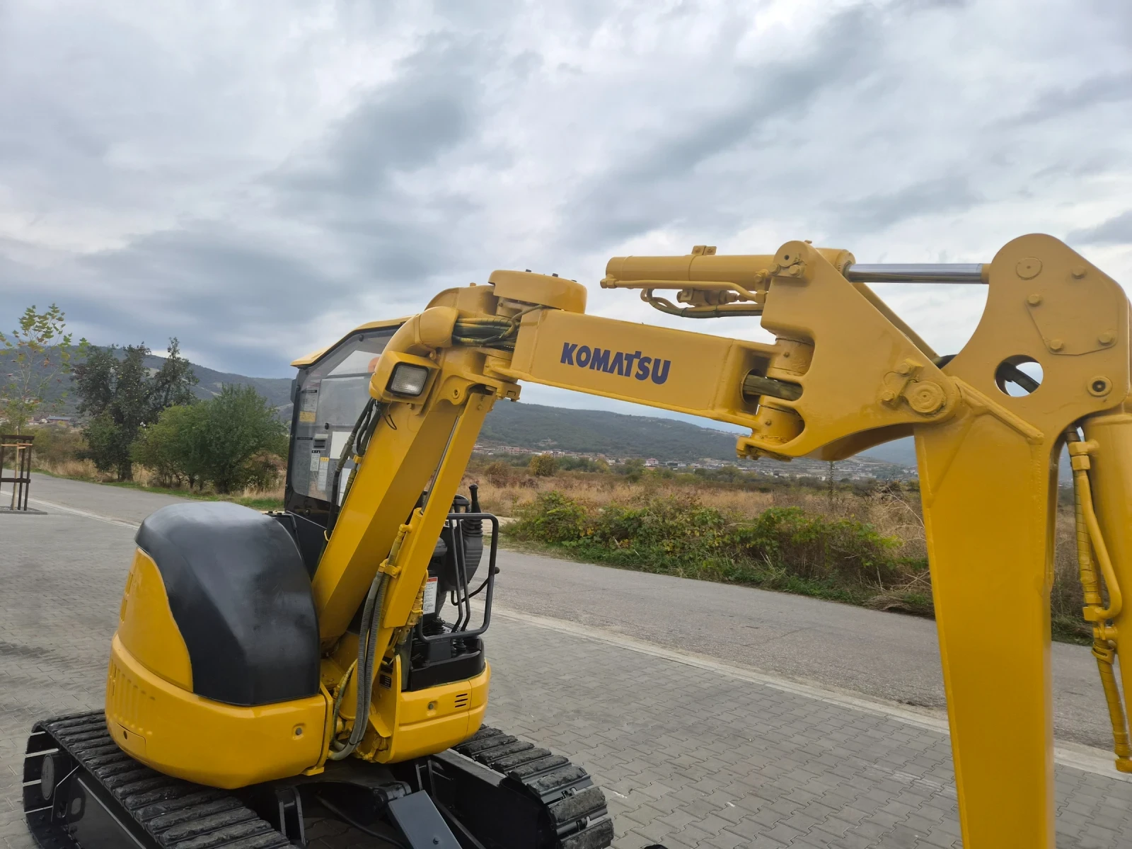 ����� Komatsu 3 ���� / ��������� / ������� !!!  | Mobile.bg � ����������� 7