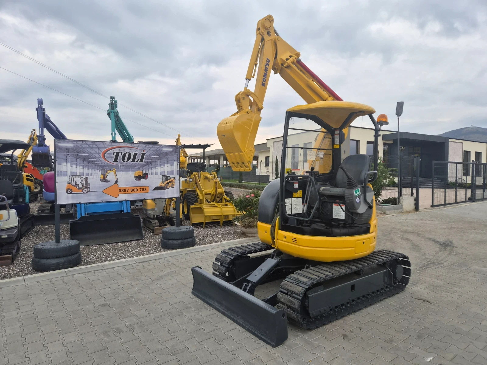 ����� Komatsu 3 ���� / ��������� / ������� !!!  | Mobile.bg � ����������� 10
