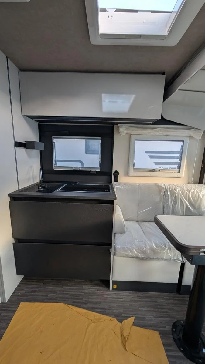 Кемпер Mobilvetta KEA-86* 2+ 2* 180HP* NEW* , снимка 17 - Каравани и кемпери - 53526799