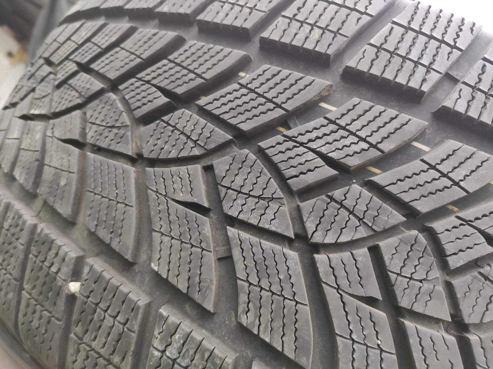  275/45R21 | Mobile.bg   3