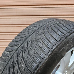 Гуми с джанти Michelin 235/65R17, снимка 3 - Гуми и джанти - 48175732