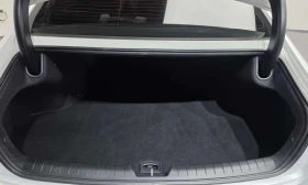 Hyundai Grandeur * Premium * 1.6 Hybrid * Keyless * Камера * , снимка 16