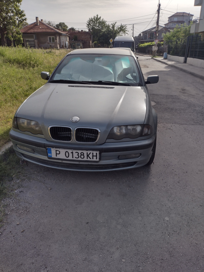 BMW 320, снимка 8 - Автомобили и джипове - 46335844