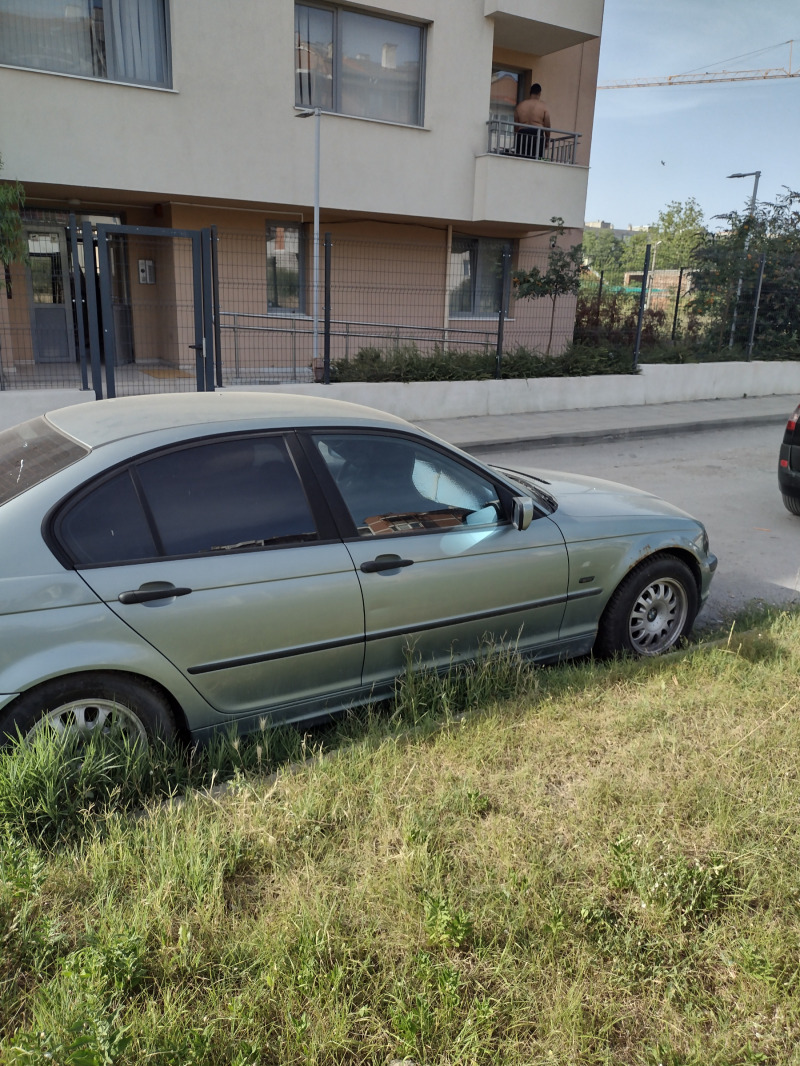 BMW 320, снимка 5 - Автомобили и джипове - 46335844