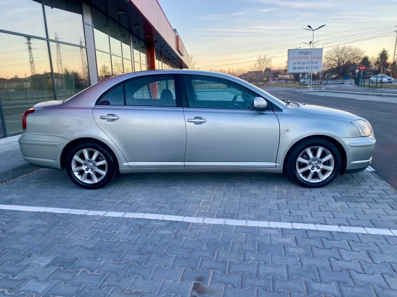 Toyota Avensis 2.2 D4D , снимка 6 - Автомобили и джипове - 48116312