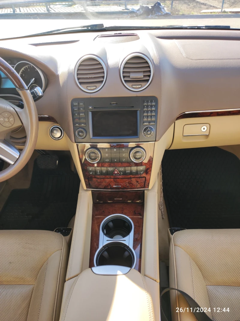 Mercedes-Benz GL 500 550, 4 MATIK, снимка 9 - Автомобили и джипове - 52226127