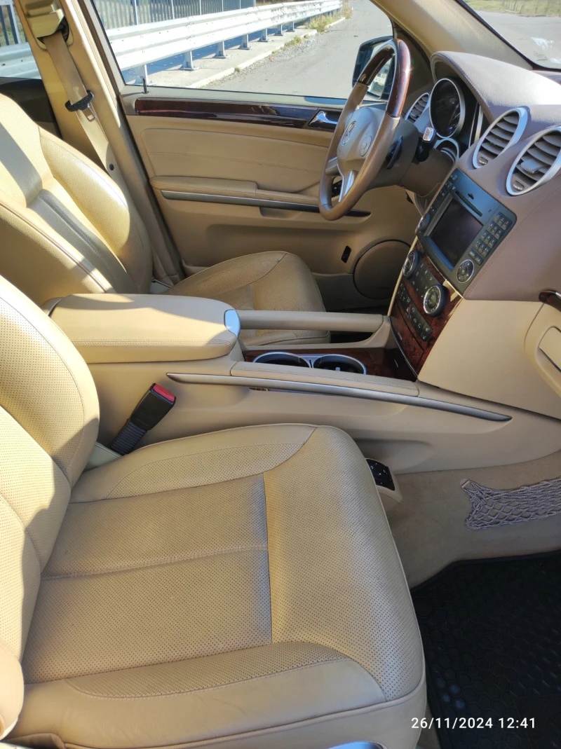 Mercedes-Benz GL 500 550, 4 MATIK, снимка 11 - Автомобили и джипове - 52226127