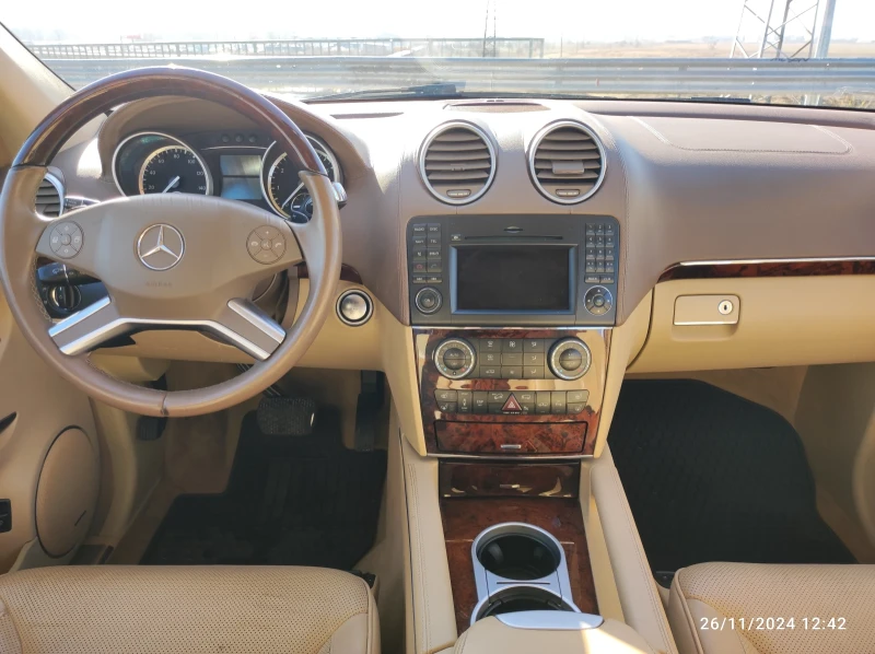 Mercedes-Benz GL 500 550, 4 MATIK, снимка 10 - Автомобили и джипове - 52226127