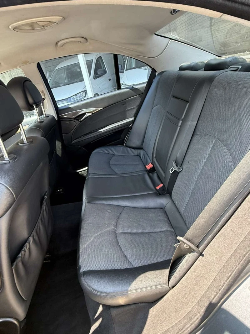 Mercedes-Benz E 280 E 280 CDi 4 MATIC AVANTGARDE, снимка 12 - Автомобили и джипове - 50961410