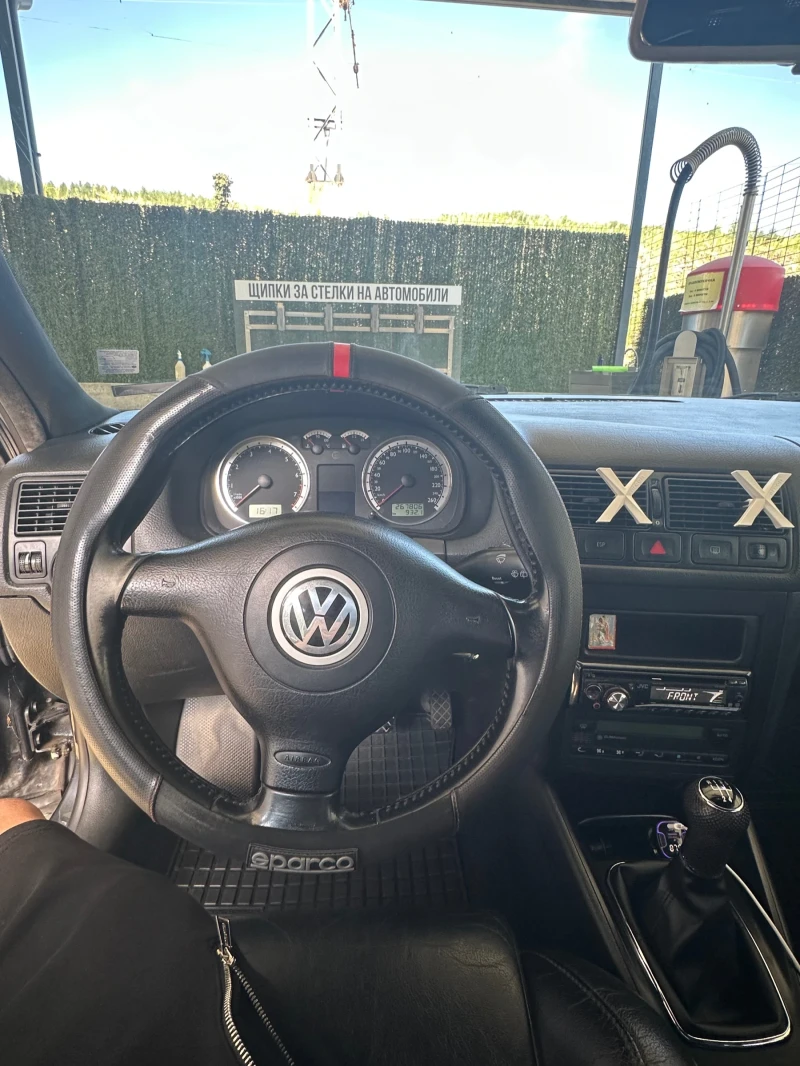 VW Golf, снимка 9 - Автомобили и джипове - 52326416