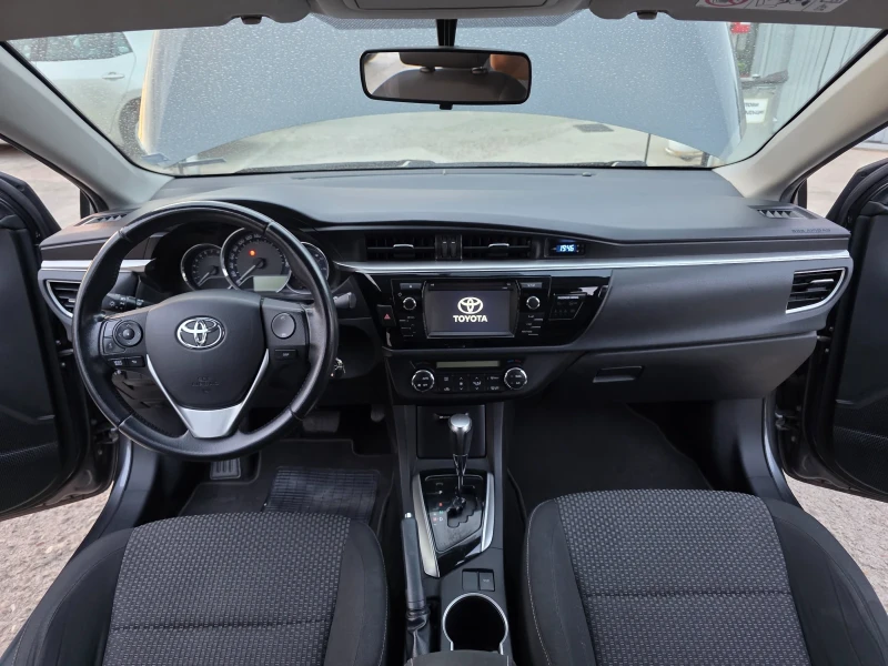 Toyota Corolla 1.6 VVTI Автоматик Навигация, снимка 12 - Автомобили и джипове - 51610268
