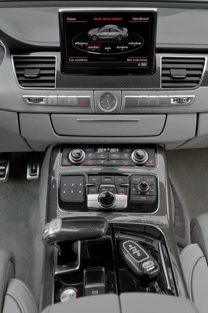 Audi S8 800+ кс Stage 3, снимка 16 - Автомобили и джипове - 51987461