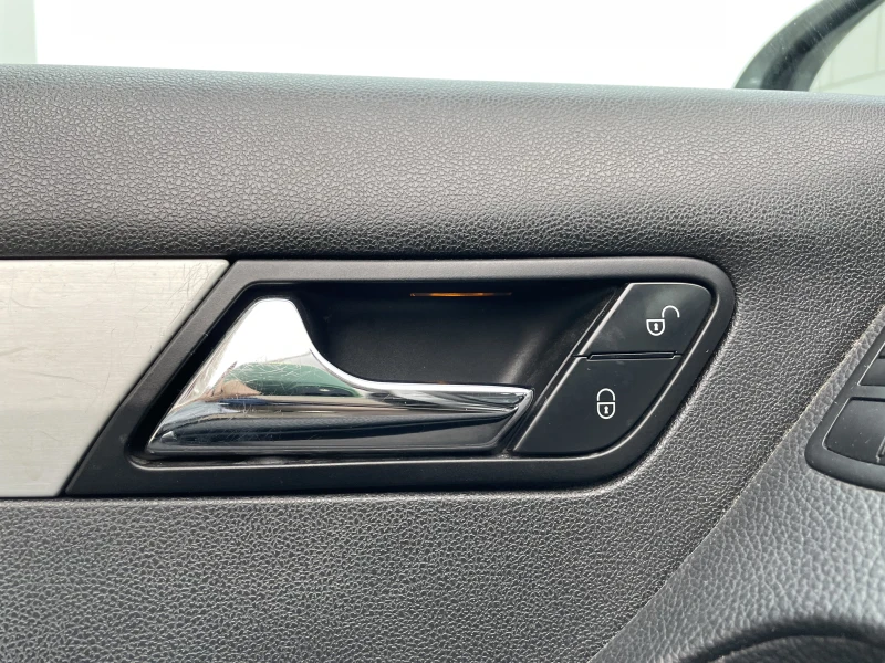 Mercedes-Benz R 300 CDI 4MATIC, снимка 8 - Автомобили и джипове - 52854367