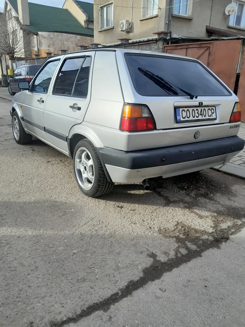 VW Golf, снимка 2 - Автомобили и джипове - 52907031