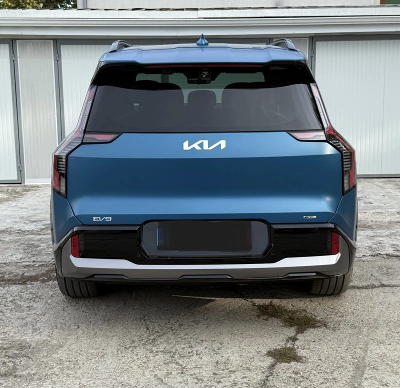 Kia EV9 GT LINE, 7 места, снимка 5 - Автомобили и джипове - 52230704