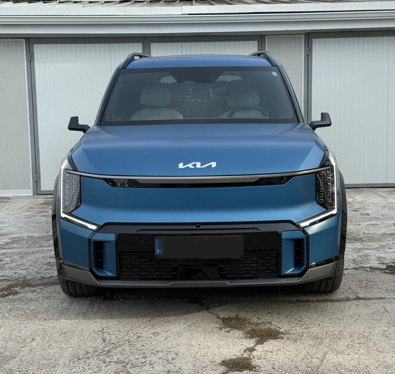 Kia EV9 GT LINE, 7 места, снимка 2 - Автомобили и джипове - 52230704