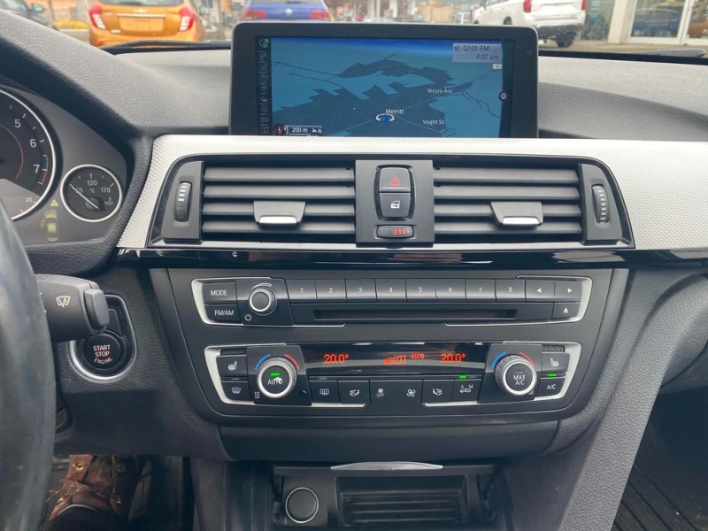 BMW 335 * xDrive * CARFAX * БЕЗ ПЪРВОНАЧАЛНА ВНОСКА, снимка 9 - Автомобили и джипове - 52596721