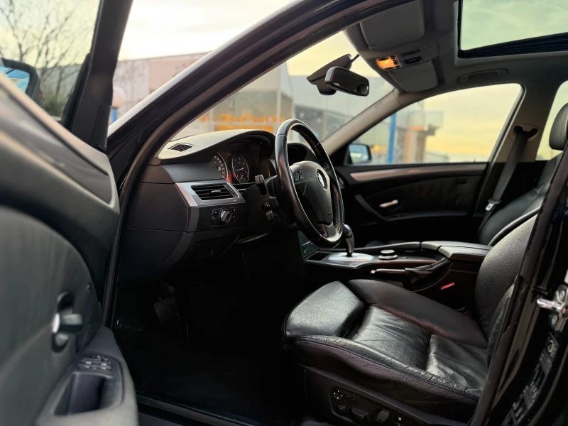BMW 530 M/Head Up/Panorama, снимка 9 - Автомобили и джипове - 52840295