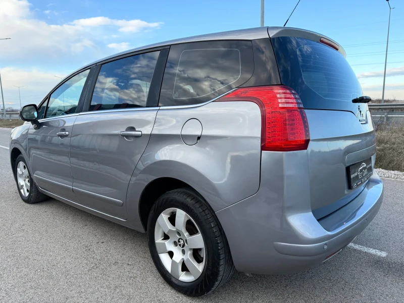 Peugeot 5008 1.6 HDI / FACELIFT / LED / 6+ 1 / NAVI / PARKTRONI, снимка 5 - Автомобили и джипове - 52957289