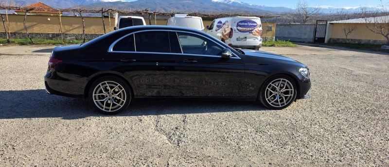 Mercedes-Benz E 220 Е220d 4MATIC, снимка 4 - Автомобили и джипове - 53018060