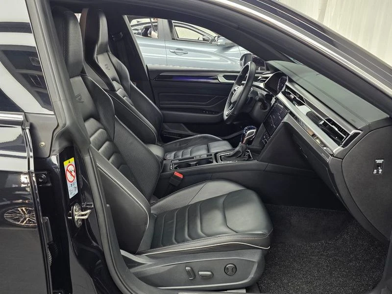 VW Arteon 2.0 TDI R-LIINE 4Motion| 200к.с., снимка 11 - Автомобили и джипове - 56309569