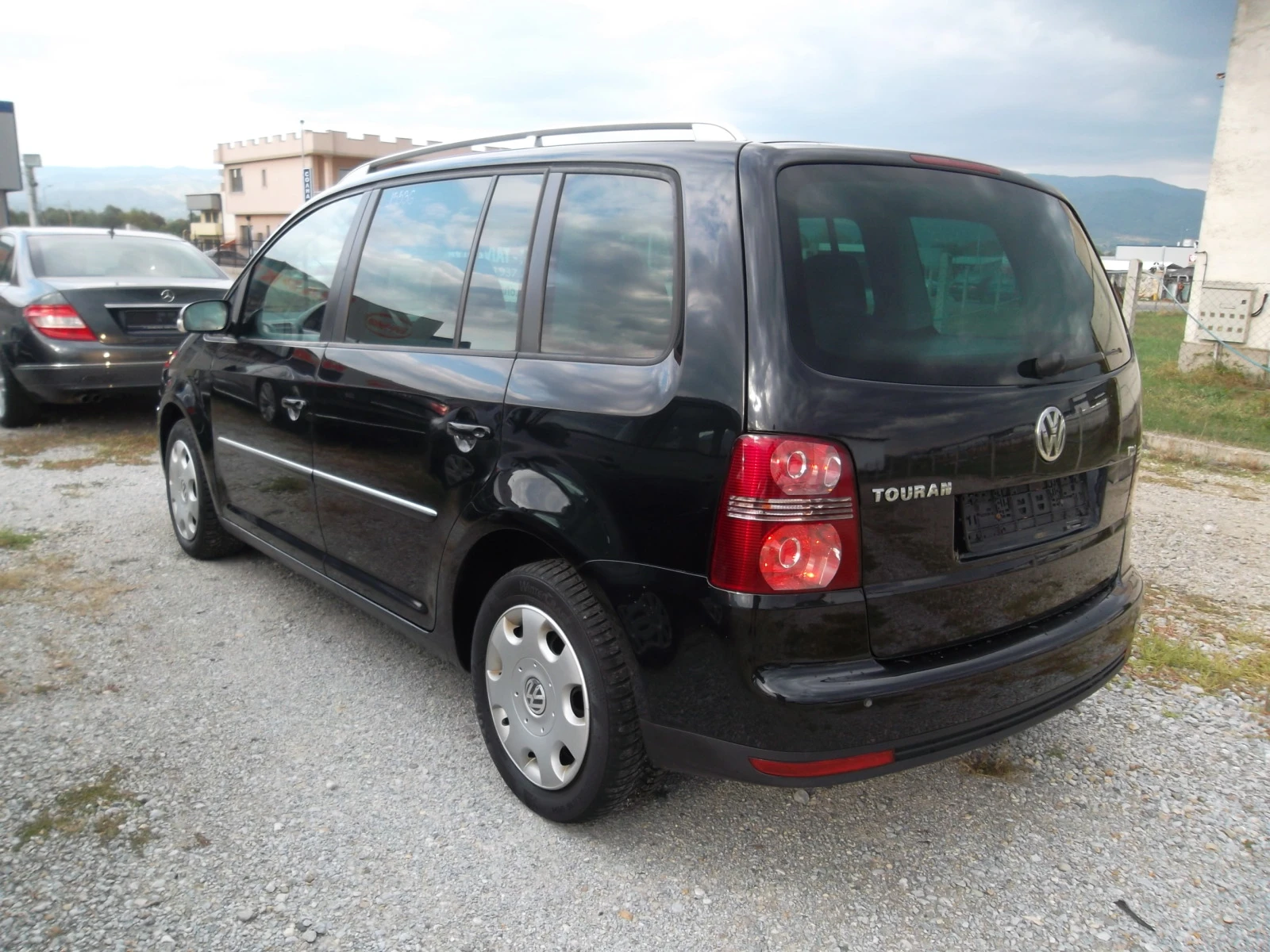 VW Touran 1.9TDI-6sk. - изображение 5