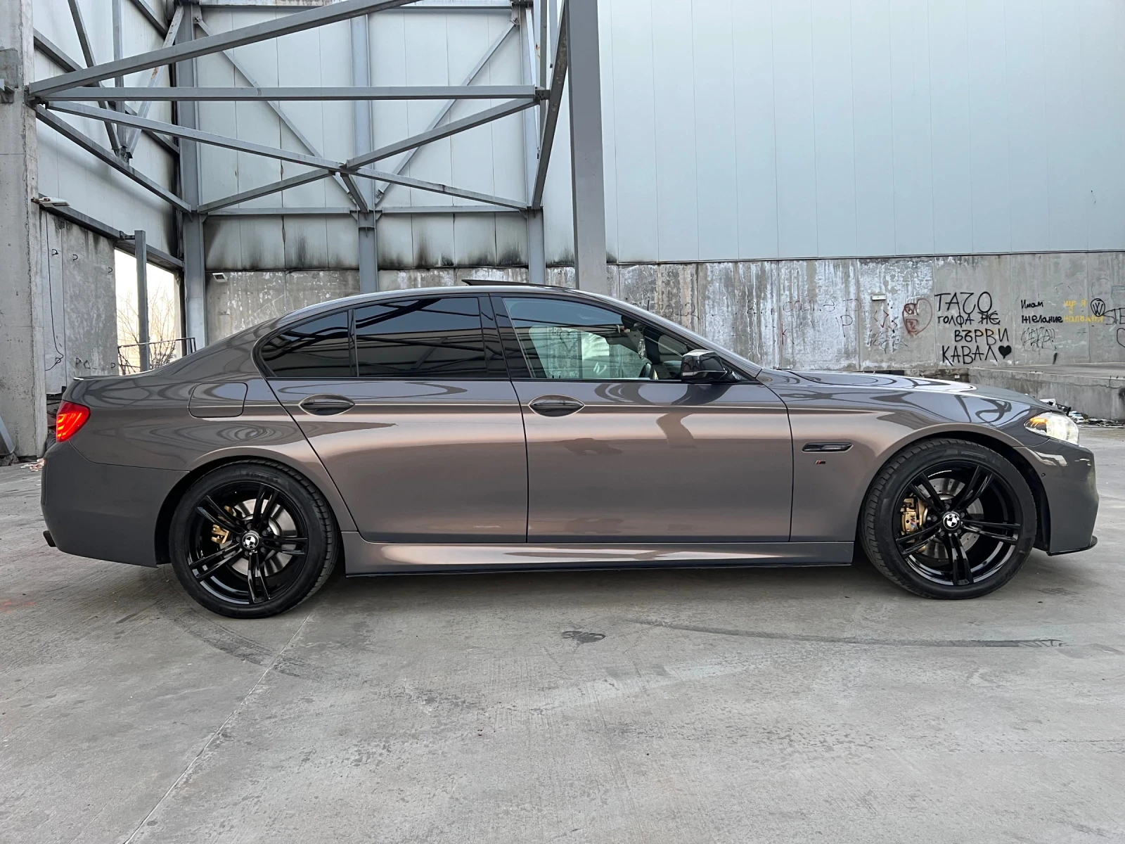 BMW 530 XD* INDIVIDUAL* MPACK* FULL* ВАКУМ* ASD - изображение 9