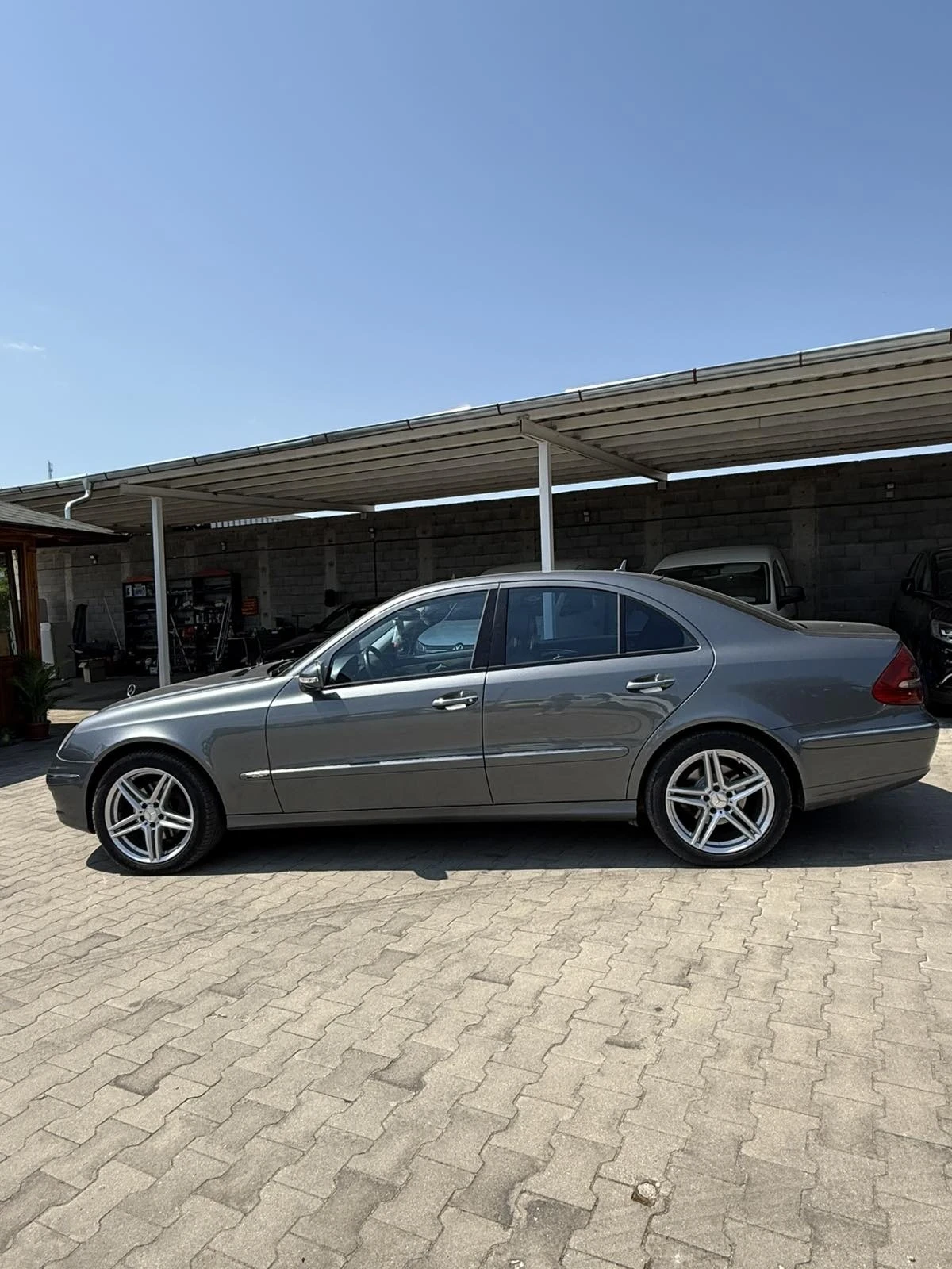 Mercedes-Benz E 280 E 280 CDi 4 MATIC AVANTGARDE - изображение 4