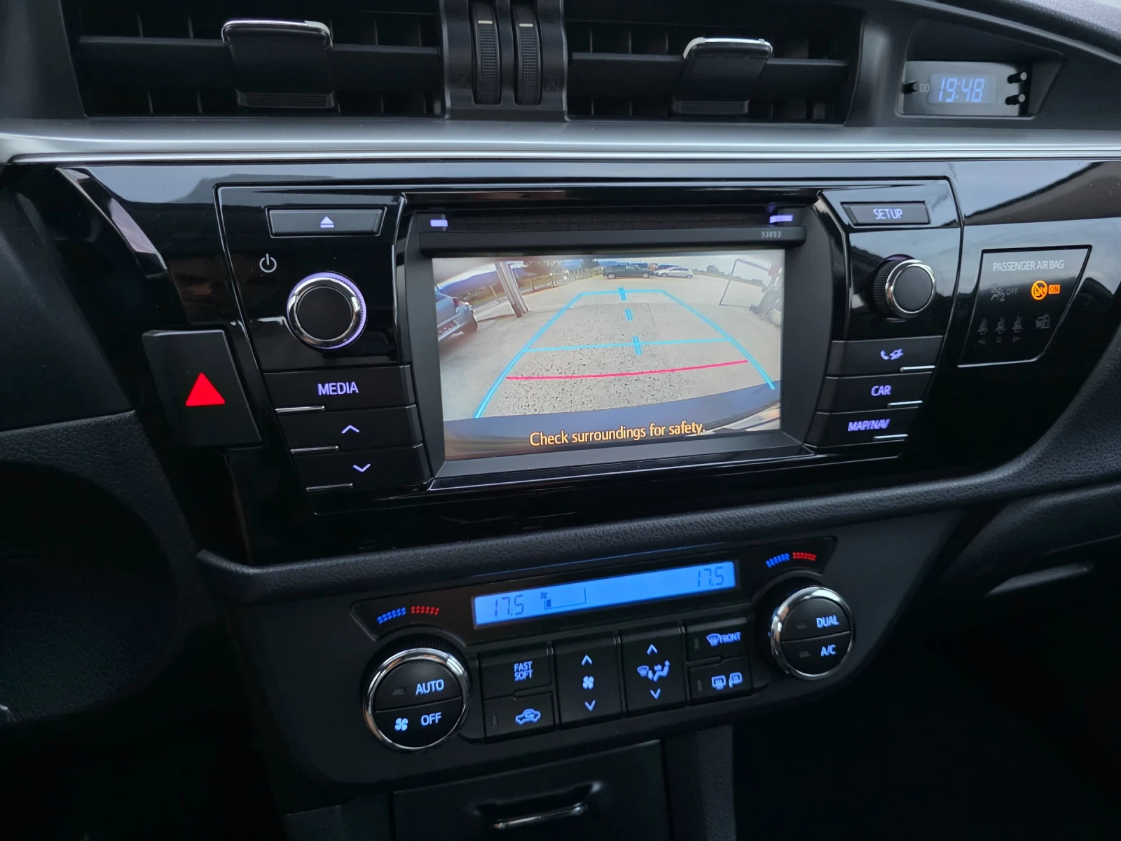 Toyota Corolla 1.6 VVTI   | Mobile.bg   13