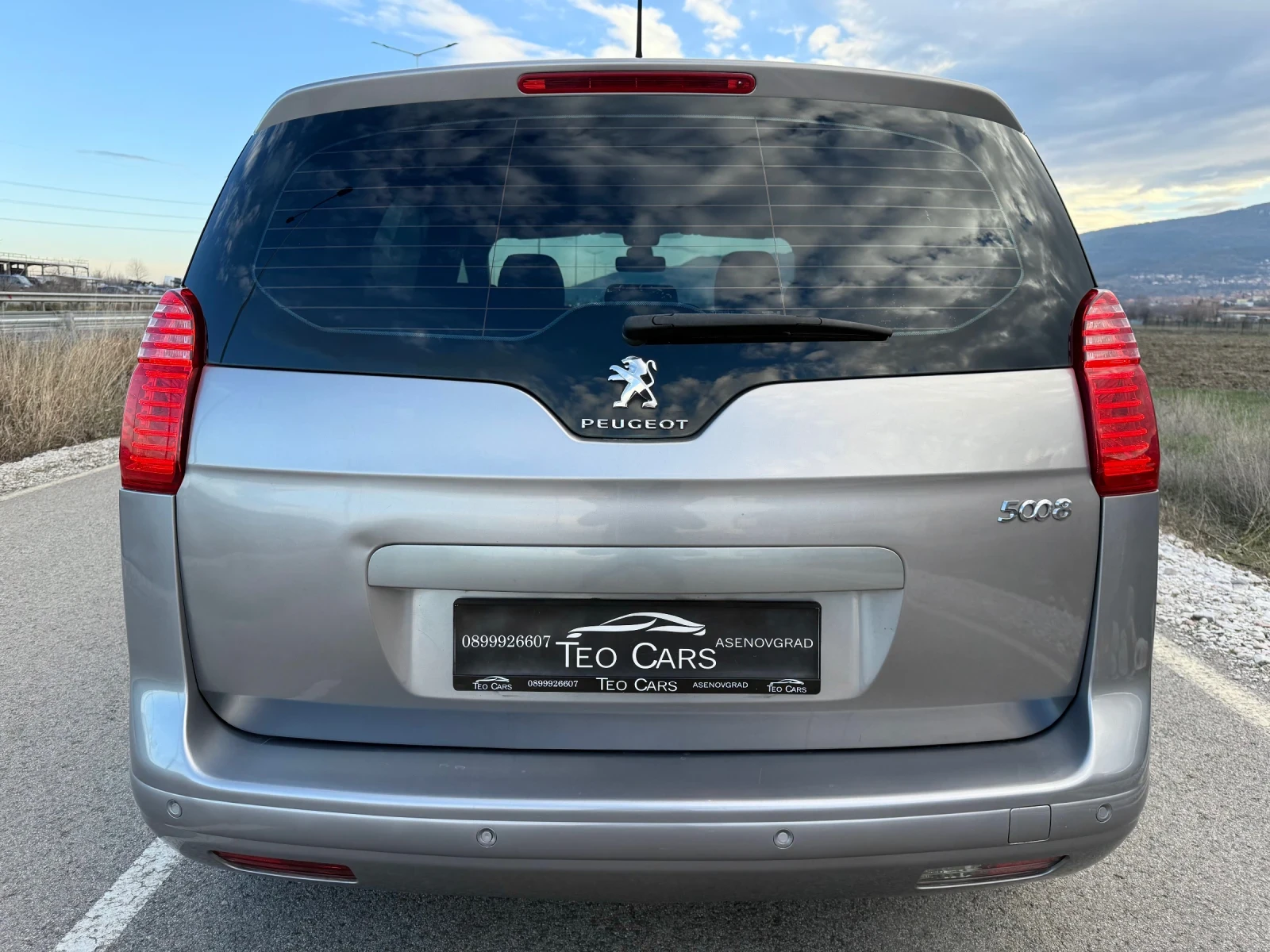 Peugeot 5008 1.6 HDI / FACELIFT / LED / 6+ 1 / NAVI / PARKTRONI | Mobile.bg � ����������� 6