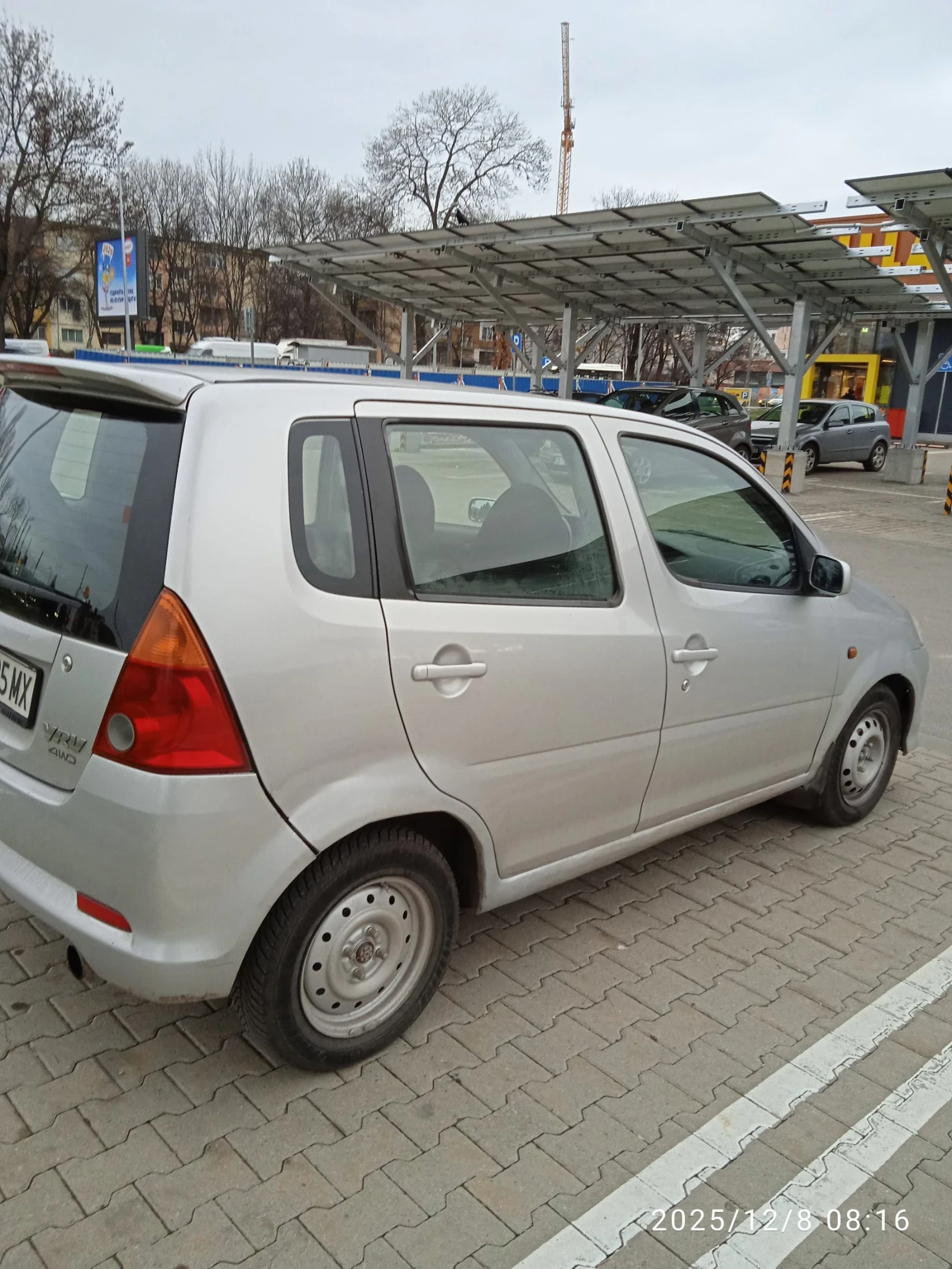 Daihatsu Yrv 4�4 | Mobile.bg � ����������� 3