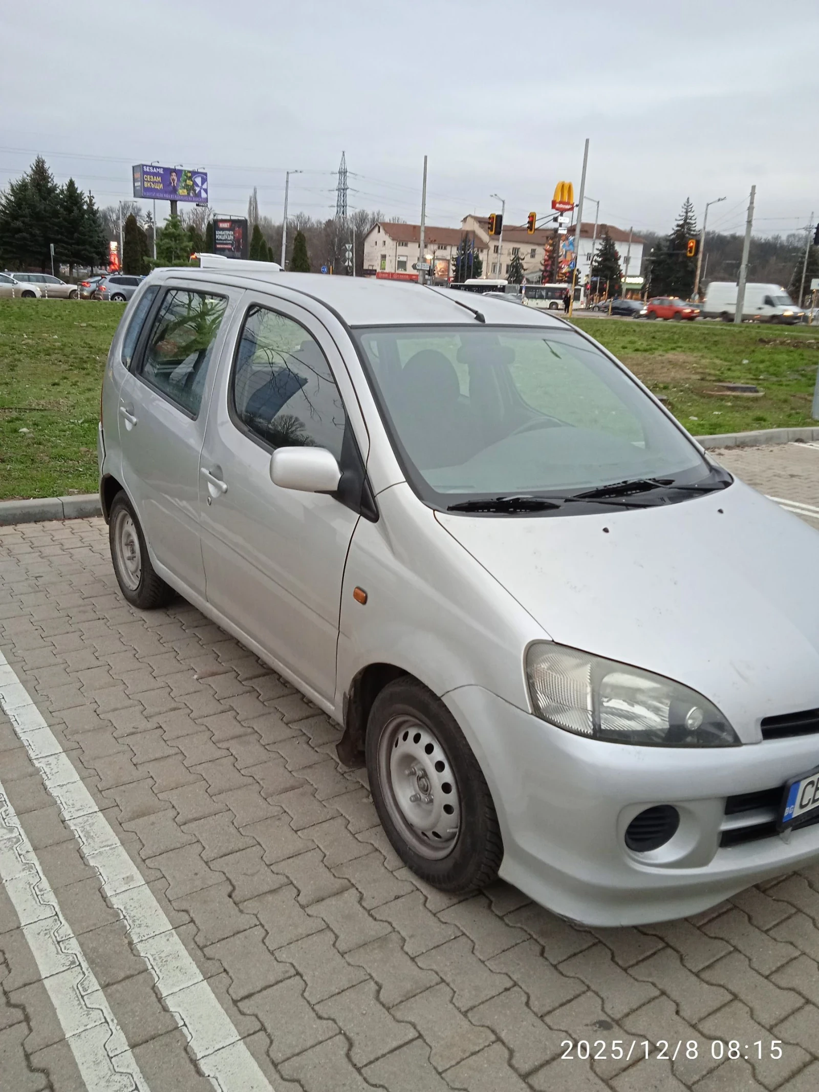 Daihatsu Yrv 4�4 | Mobile.bg � ����������� 1