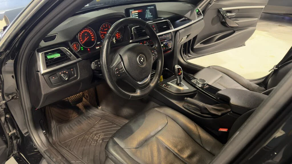 BMW 330 xDrive * АвтоКреди* (ЦЕНА ДО БГ)*  - изображение 7