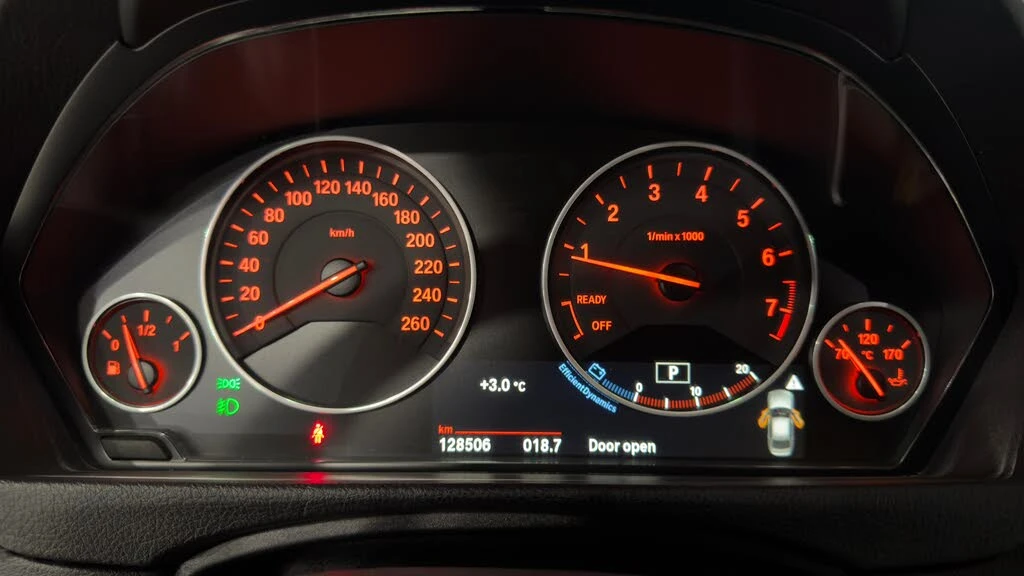 BMW 330 xDrive * АвтоКреди* (ЦЕНА ДО БГ)*  - изображение 8