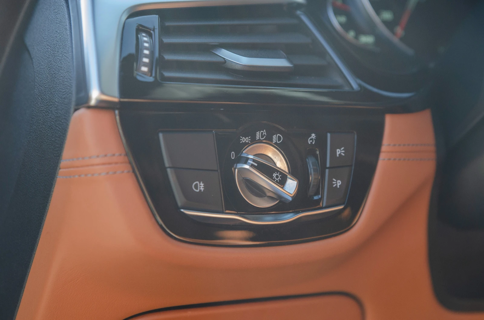 BMW M5 Competition, снимка 9 - Автомобили и джипове - 53858332