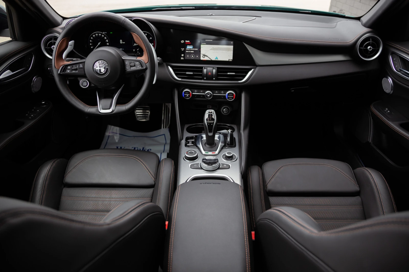 Alfa Romeo Giulia Intensa AWD АвтоКредит (ЦЕНА ДО БГ), снимка 10 - Автомобили и джипове - 53989742