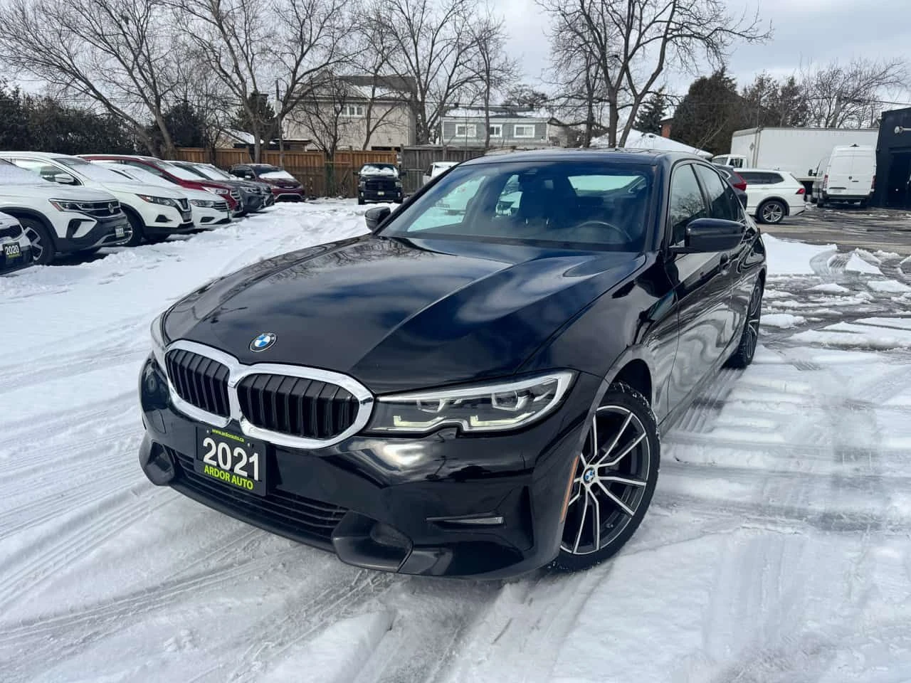 BMW 330 * CARFAX * ШИБИДАХ * ПОДГРЕВИ * KEYLESS