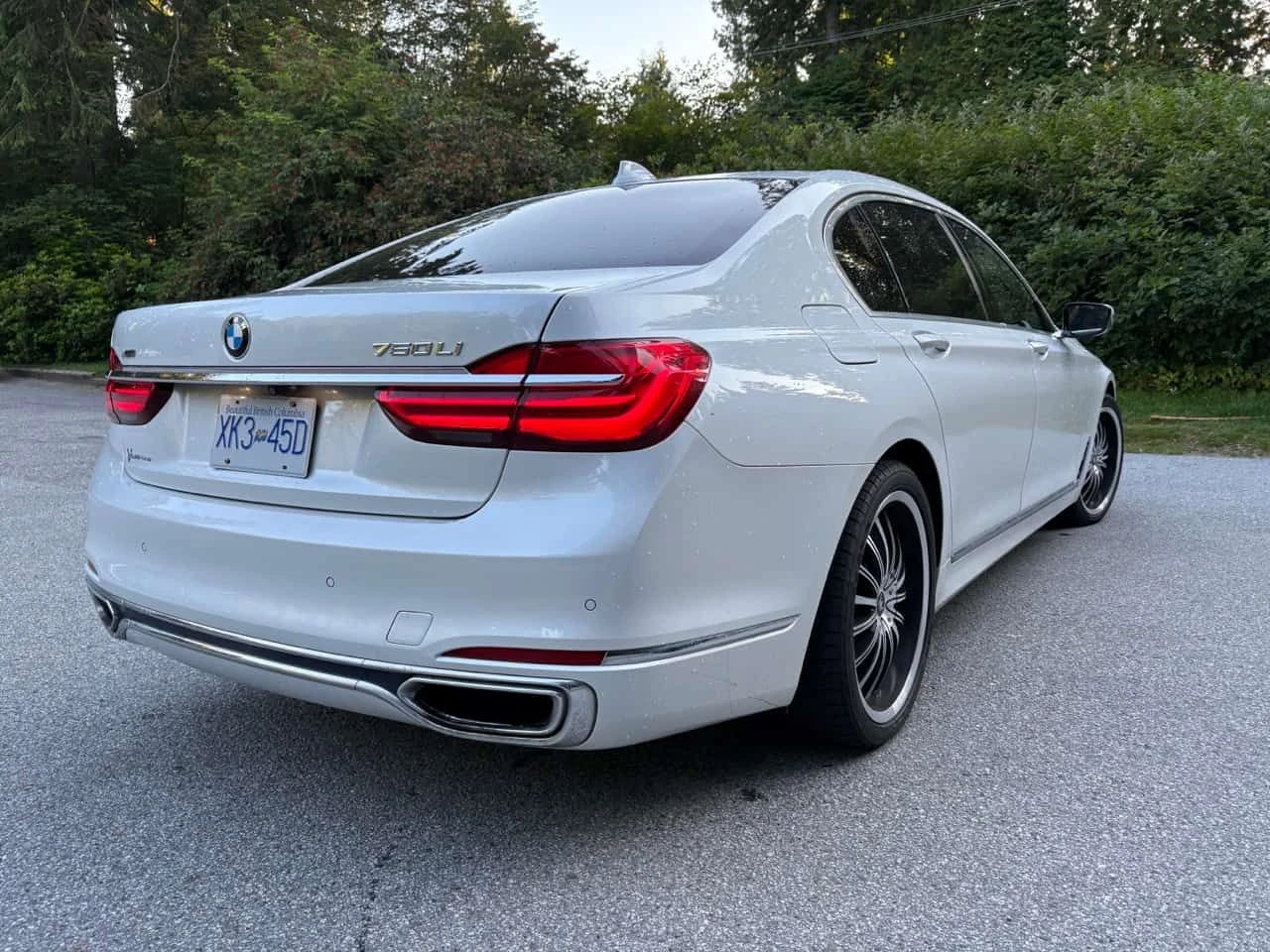 BMW 750 LONG * BOWERS&WILKINS* МАСАЖИ* ДИСТРОНИК* ОБДУХВАН, снимка 6 - Автомобили и джипове - 54429614