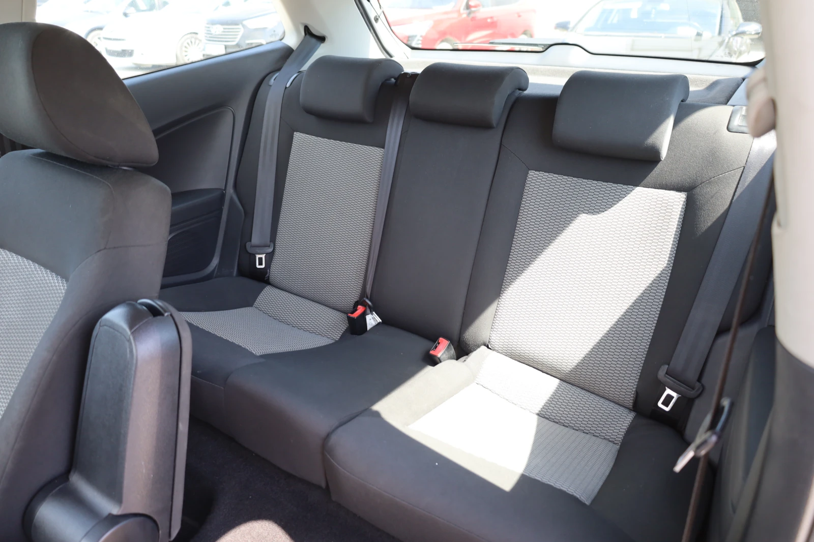 VW Polo 1.2 Бензин, снимка 14 - Автомобили и джипове - 54476098