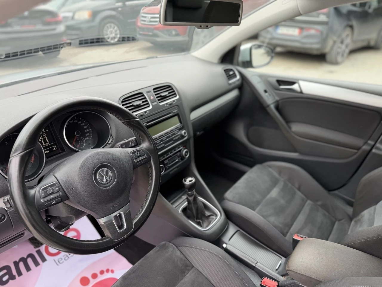 VW Golf 2.0TDI, снимка 10 - Автомобили и джипове - 54652565