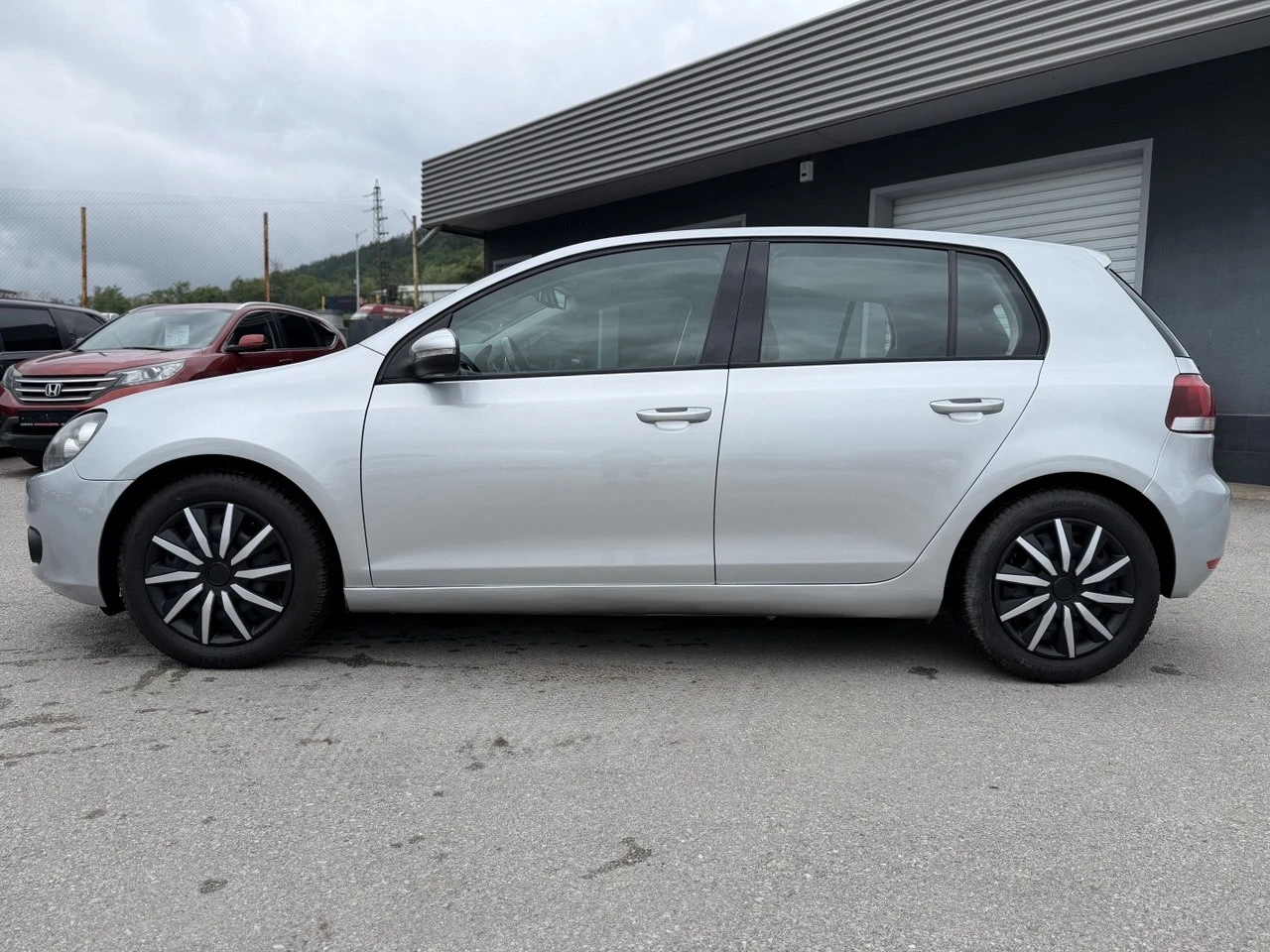 VW Golf 2.0TDI, снимка 8 - Автомобили и джипове - 54652565