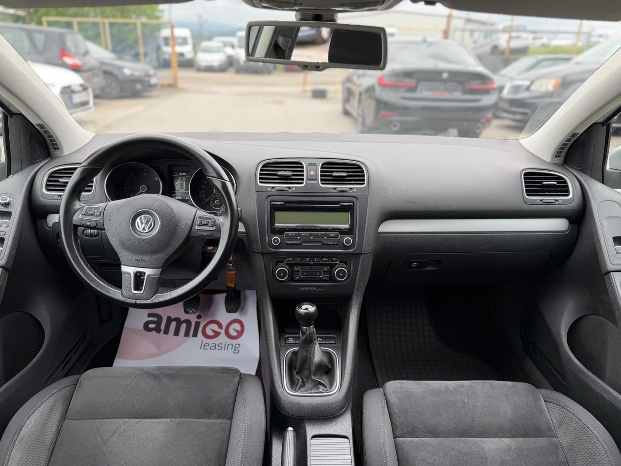 VW Golf 2.0TDI, снимка 13 - Автомобили и джипове - 54652565