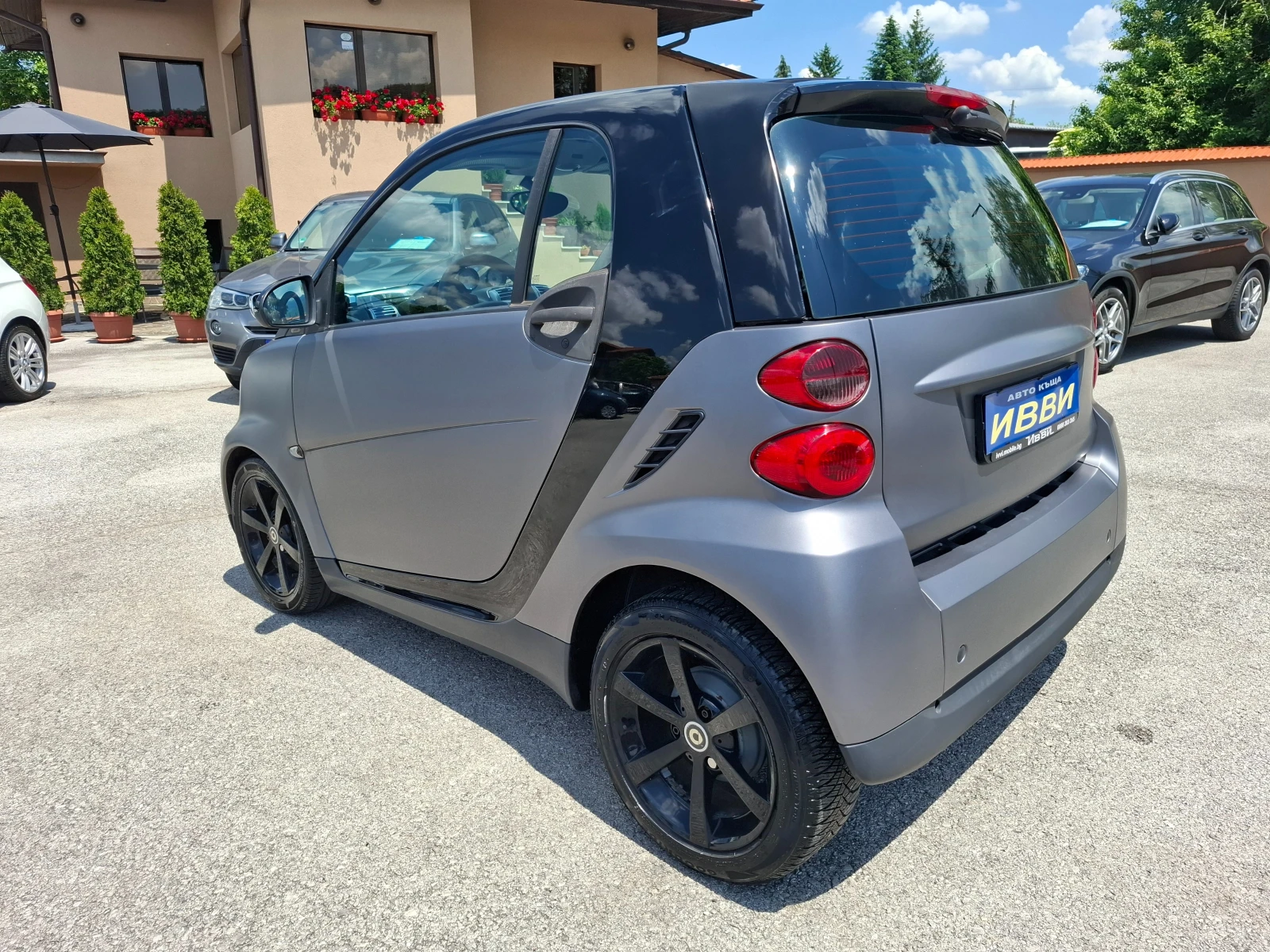 Smart Fortwo 1.0i COUPE, снимка 16 - Автомобили и джипове - 54833977