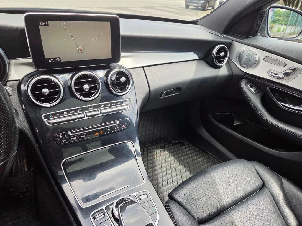 Mercedes-Benz C 400 AMG* PACK* BURMESTER* ПОДГРЕВ* КАМЕРА* КЕЙЛЕС* , снимка 7 - Автомобили и джипове - 54969155