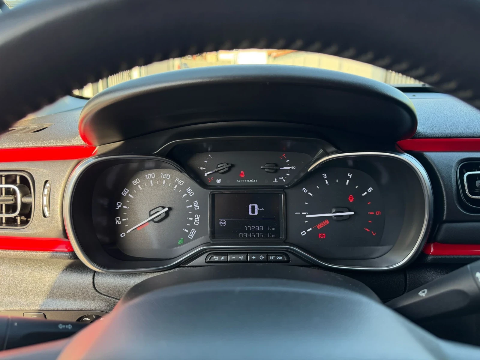 Citroen C3 1.2 i Euro 6 , снимка 12 - Автомобили и джипове - 55141577