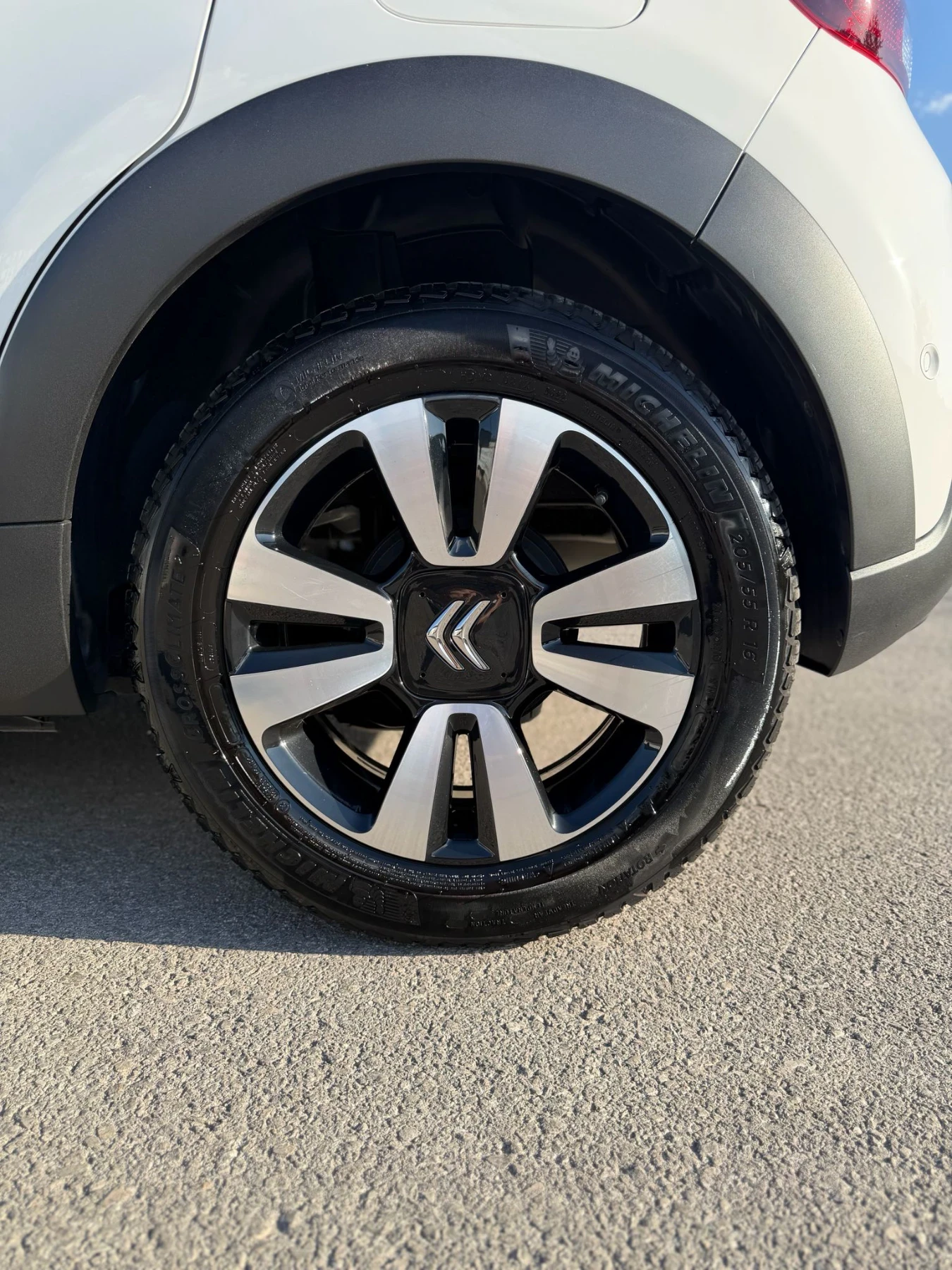 Citroen C3 1.2 i Euro 6 , снимка 17 - Автомобили и джипове - 55141577